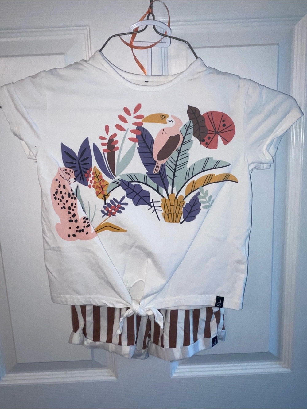 deux par deux White Tee with Tropical Animal & Leaf Print